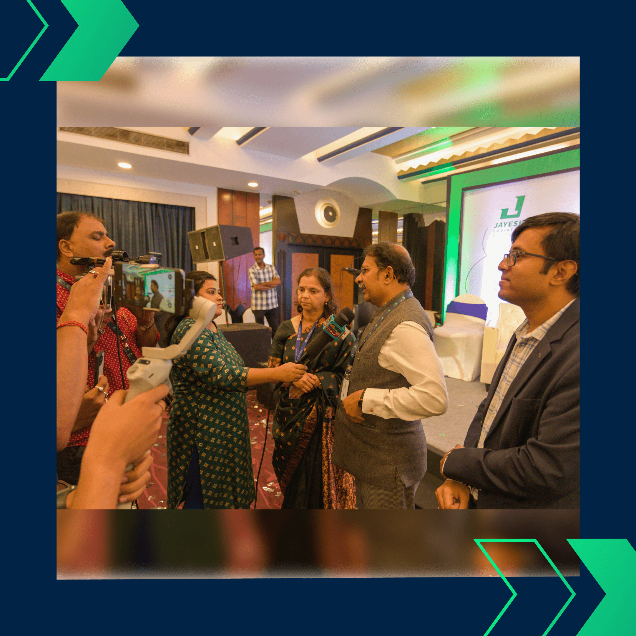 A representative from Onclick Innovations Pvt Ltd at the Jayesh Logistics Conclave, highlighting their collaboration with IIM Sirmaur on November 18, 2024.